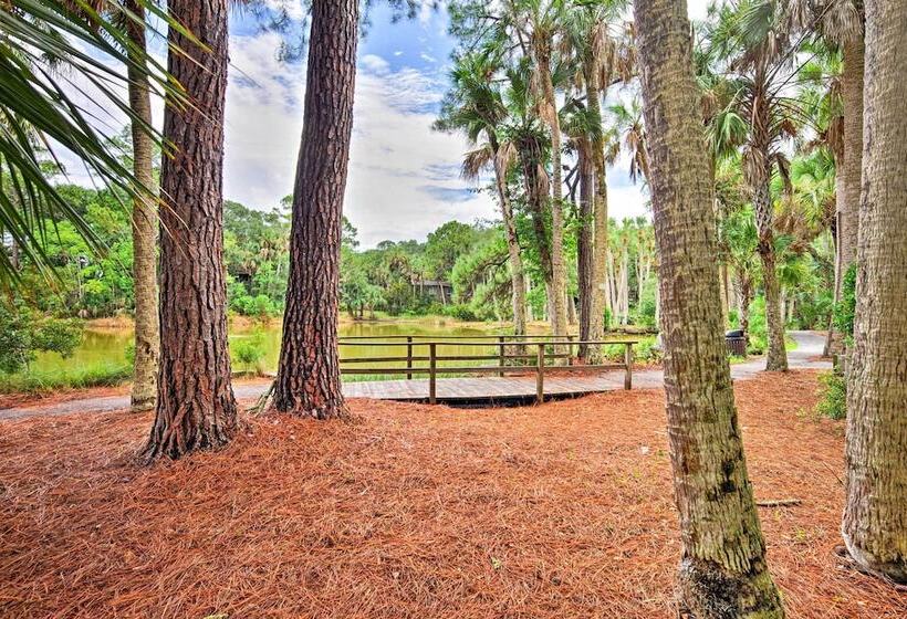 Remodeled Cottage On Sparrow Pond, Walk To Beach!