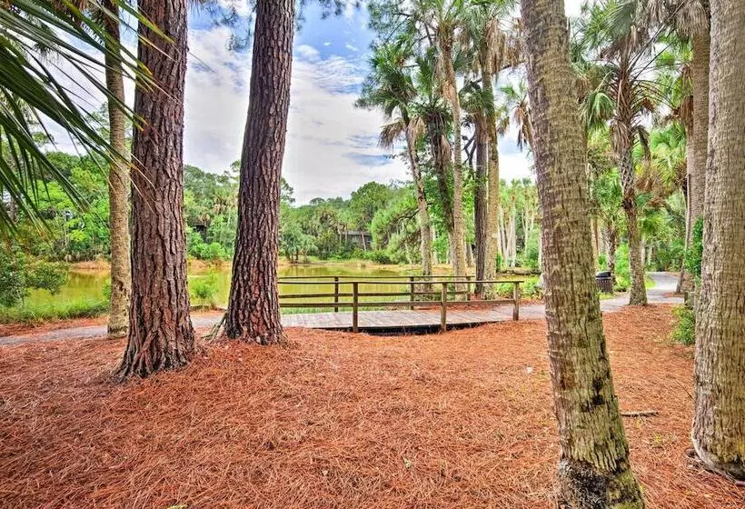 Remodeled Cottage On Sparrow Pond, Walk To Beach!