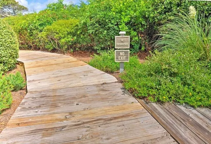 Remodeled Cottage On Sparrow Pond, Walk To Beach!