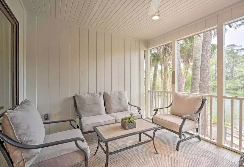 Remodeled Cottage On Sparrow Pond, Walk To Beach!