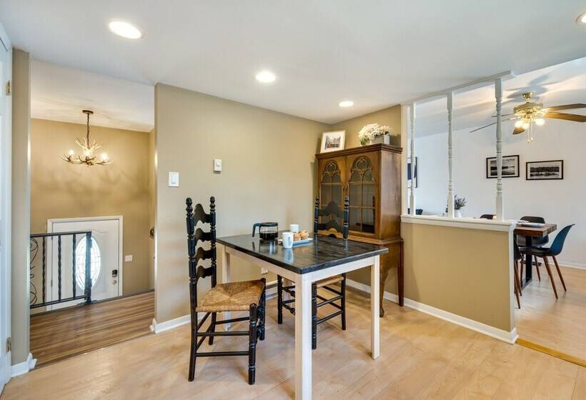 Serene Pocono Pines Home: 2 Mi To Lake Naomi Beach