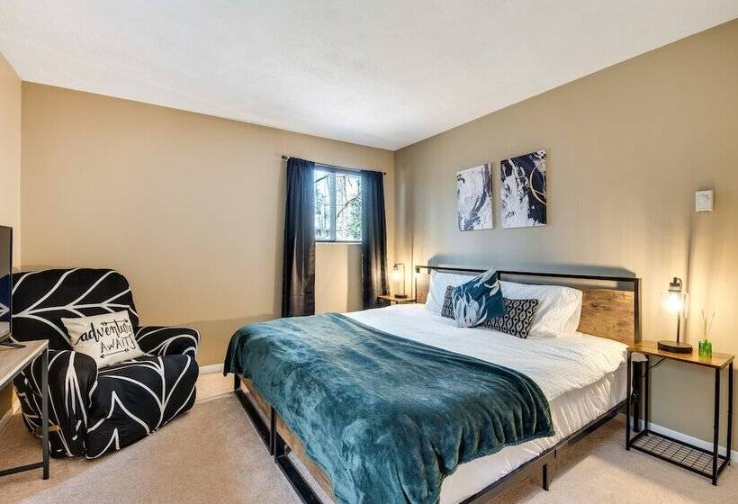 Serene Pocono Pines Home: 2 Mi To Lake Naomi Beach