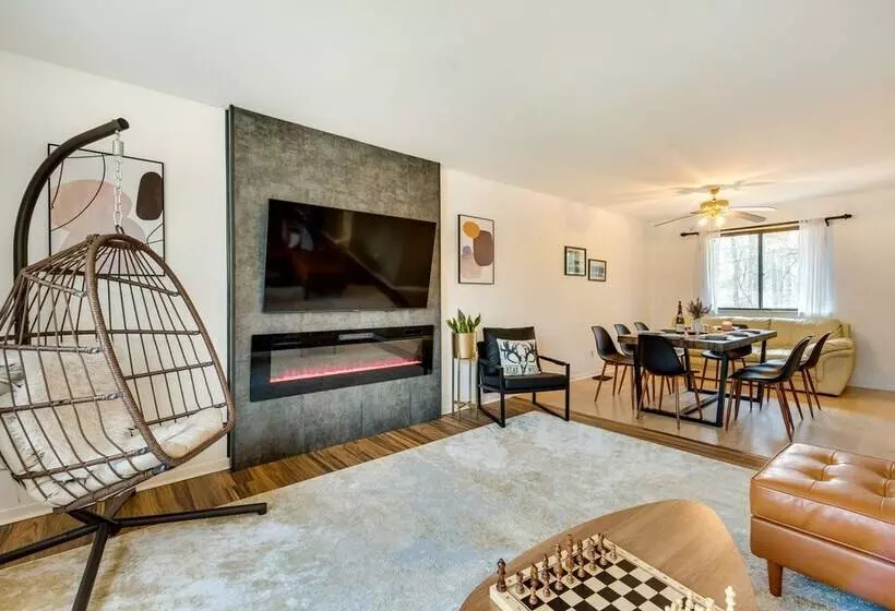 Serene Pocono Pines Home: 2 Mi To Lake Naomi Beach