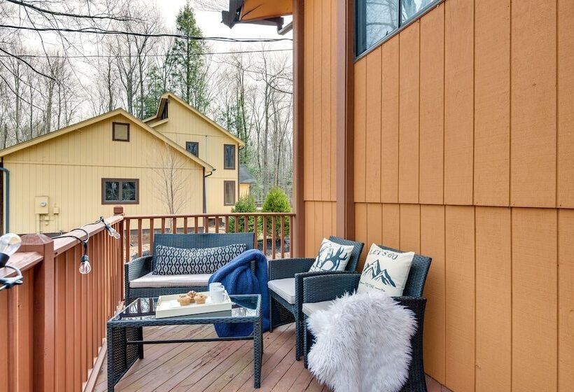 Serene Pocono Pines Home: 2 Mi To Lake Naomi Beach