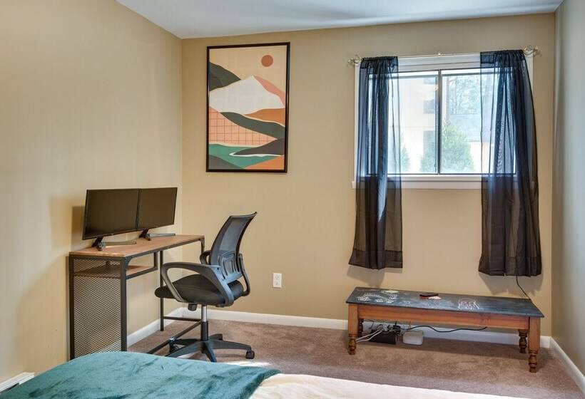 Serene Pocono Pines Home: 2 Mi To Lake Naomi Beach