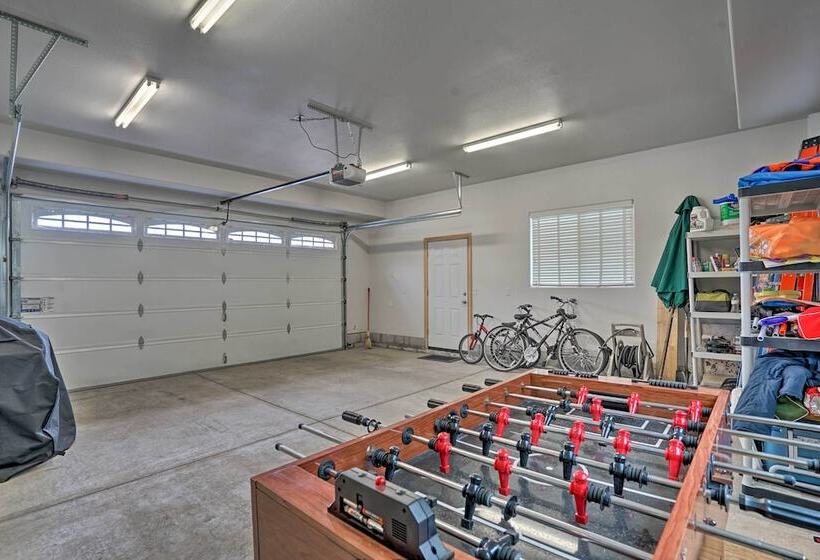 South Lake Tahoe Home: 9 Mi To Heavenly Mountain!