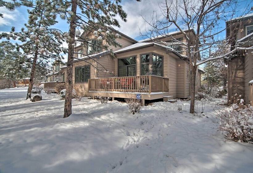 Spacious Estes Park Home On Big Thompson River!