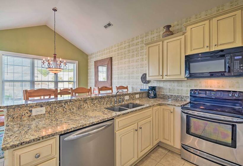 Spacious Family Retreat W/ Resort Amenities!