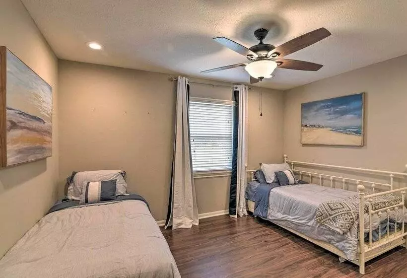 Lake Access & Pool: Spacious Freeport Home!