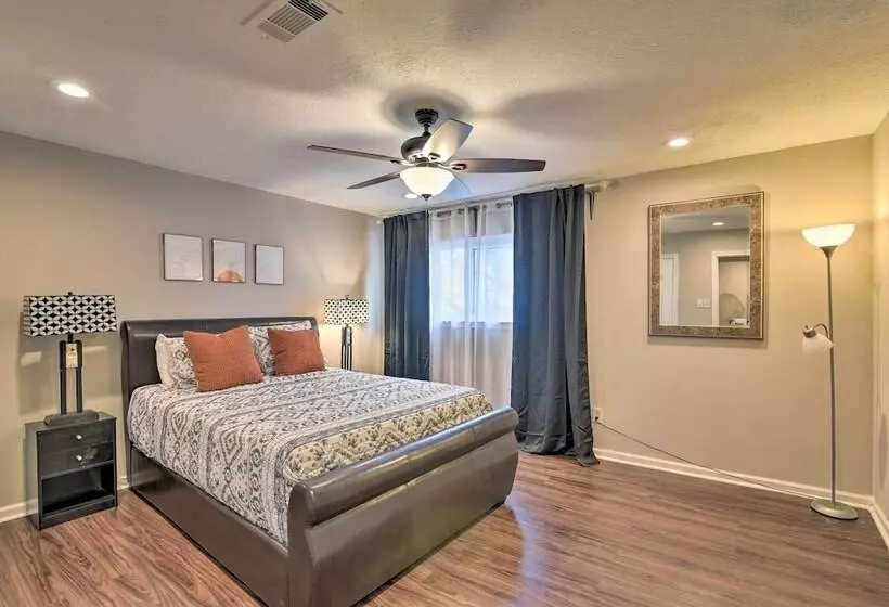 Lake Access & Pool: Spacious Freeport Home!