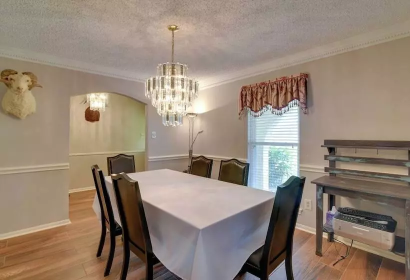 Lake Access & Pool: Spacious Freeport Home!