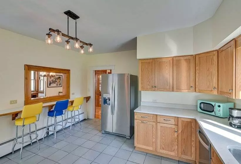 Spacious Historic Home In The Berkshires!