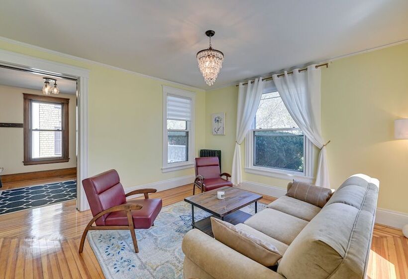 Spacious Historic Home In The Berkshires!