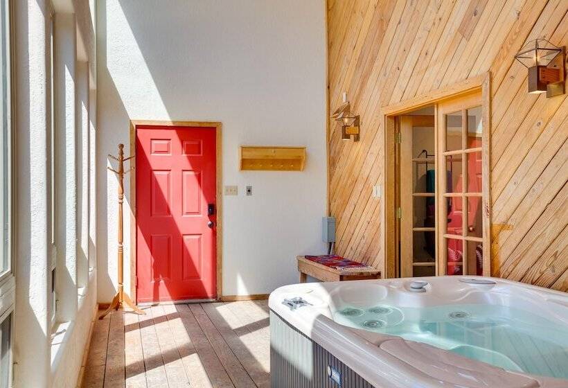 Roomy Angel Fire Home W/ Hot Tub, Sunroom & Views!