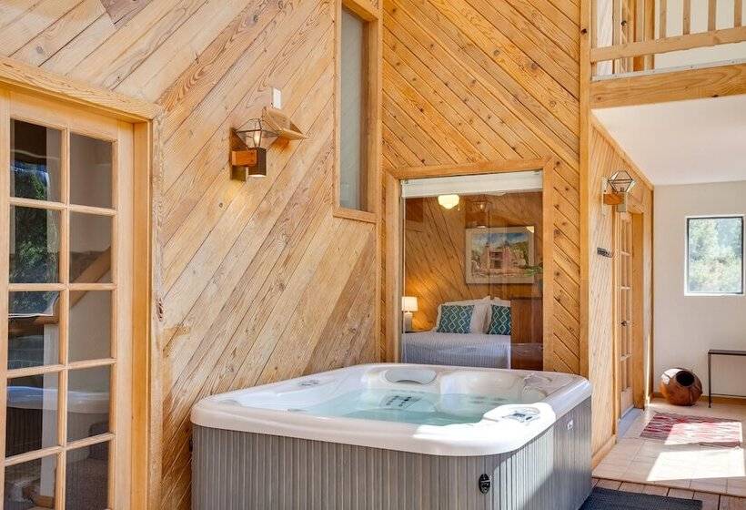 Roomy Angel Fire Home W/ Hot Tub, Sunroom & Views!