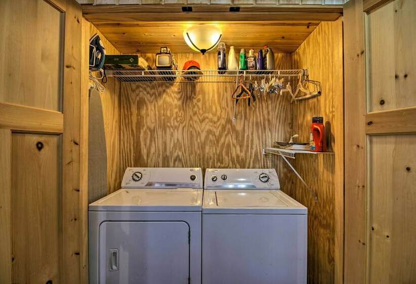 Spacious Lakefront Cabin W/ Fire Pit & Grill!