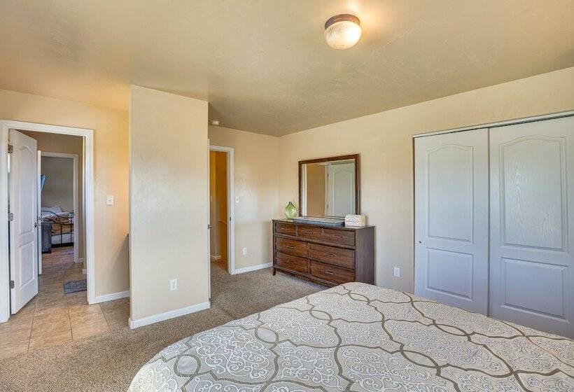 Stocked Grand Junction Home At Canyon View Park!