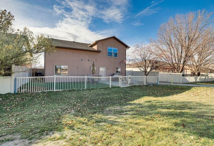Stocked Grand Junction Home At Canyon View Park!