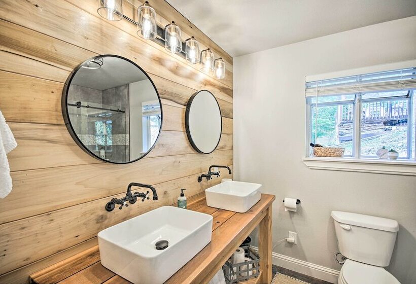 Private Fishing Dock: Grand Lake Home