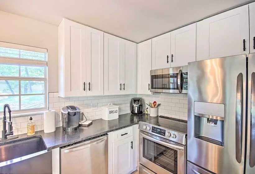 Private Fishing Dock: Grand Lake Home