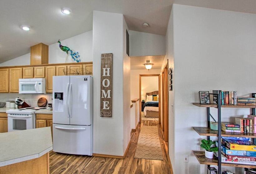 The Peacock House    Waterfront Home W/ Hot Tub!