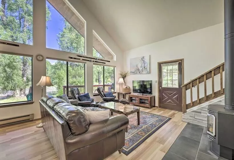 The River Home  Cabin W/ Yard: Near Wolf Creek!