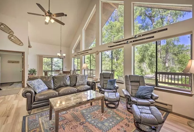 The River Home  Cabin W/ Yard: Near Wolf Creek!