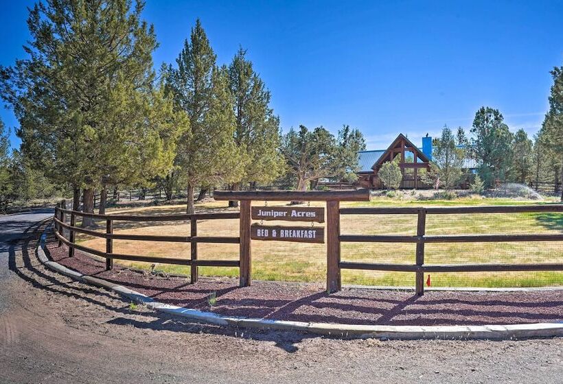 Bend Log Cabin W/ Cascade Mountain Views!