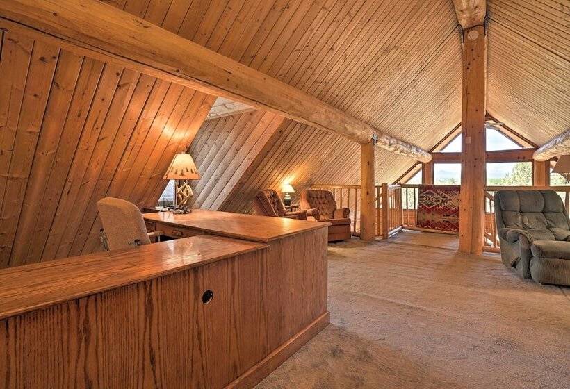 Bend Log Cabin W/ Cascade Mountain Views!
