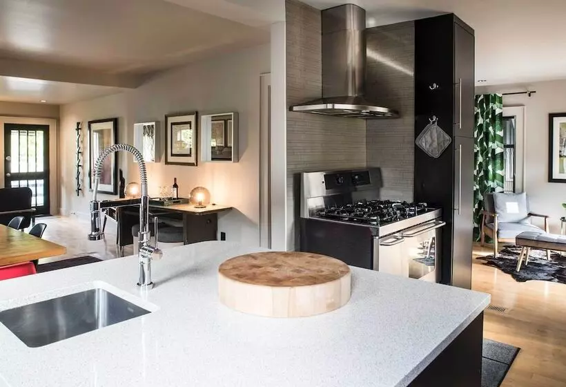 Updated Tacoma Home W/ Patio: 3 Mi To Downtown