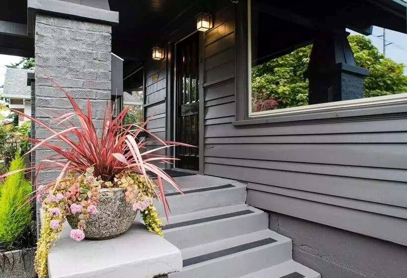 Updated Tacoma Home W/ Patio: 3 Mi To Downtown