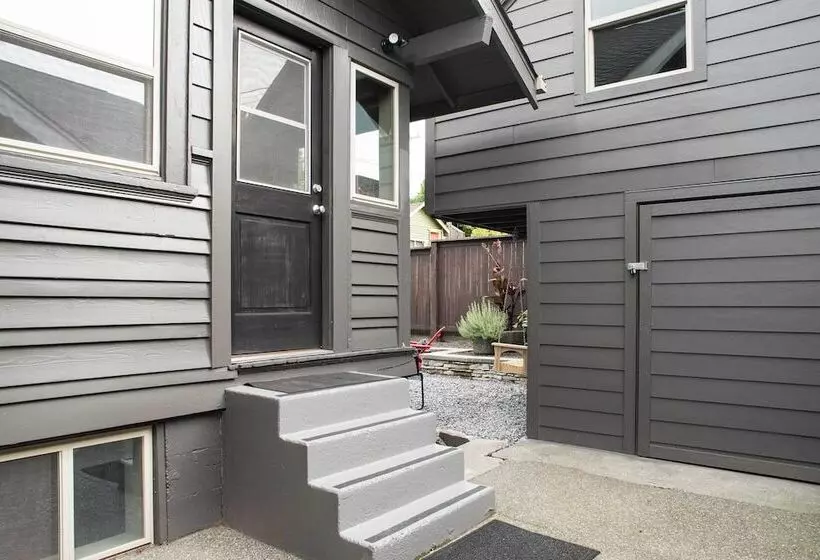 Updated Tacoma Home W/ Patio: 3 Mi To Downtown