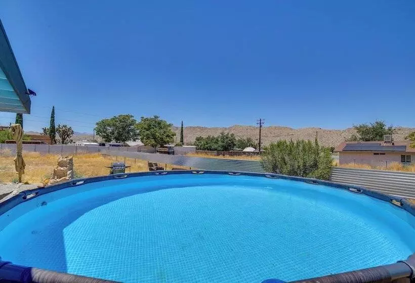 Hot Tub & Pool: Joshua Tree Vacation Home!