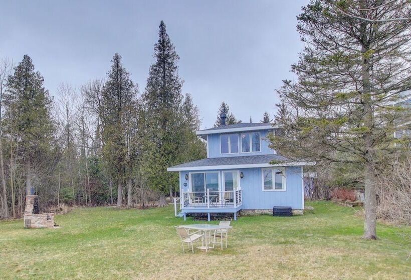 Serene Lakefront Baileys Harbor Home W/ Deck!