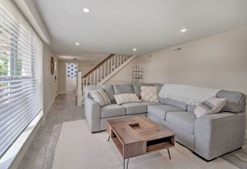 Waterfront Crystal River Home W/ Boat Dock!