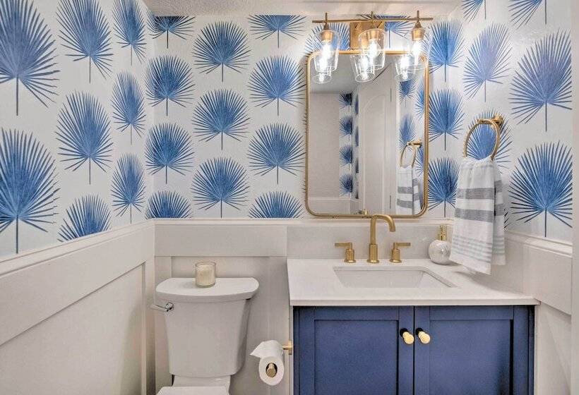 Waterfront Crystal River Home W/ Boat Dock!