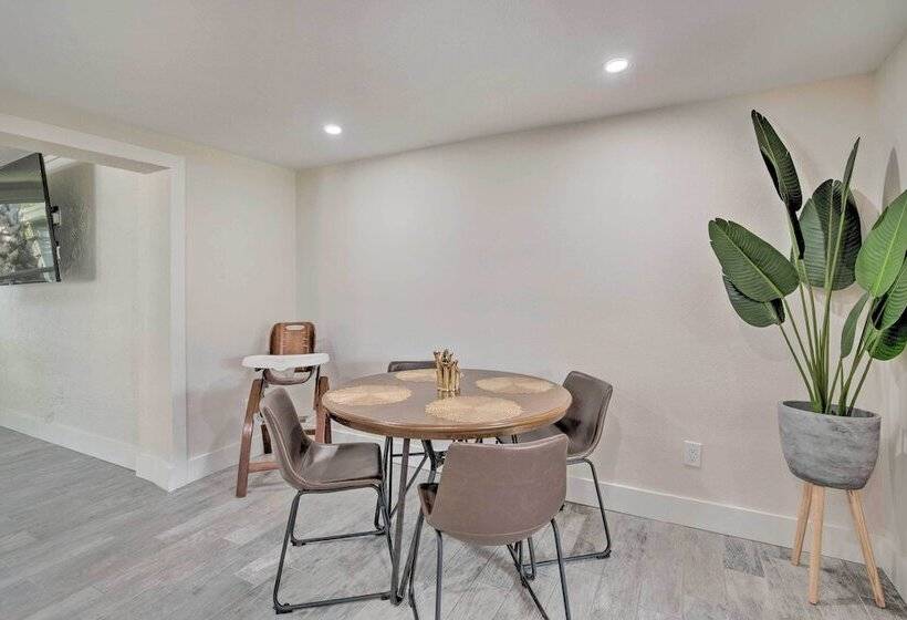 Waterfront Crystal River Home W/ Boat Dock!