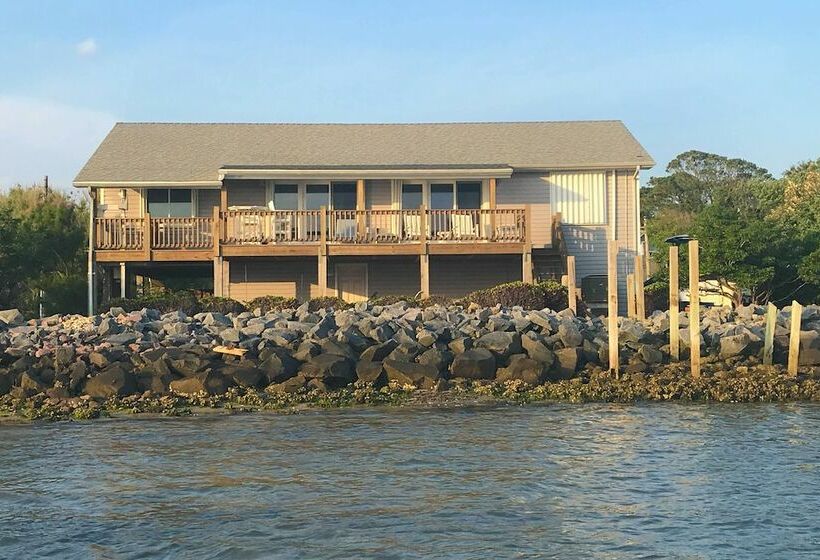 Waterfront Harkers Island Home: Sunset View & Dock