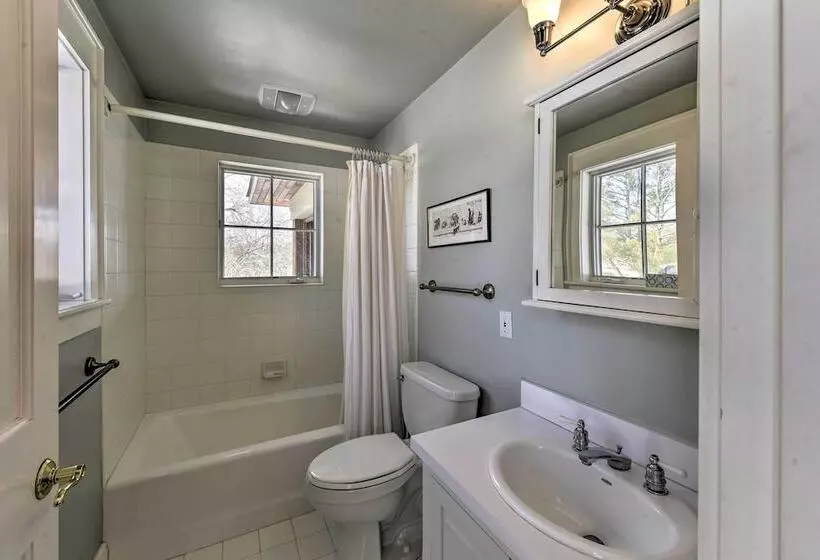 Waterfront Ipswich Escape: 2 Miles To Crane Beach!