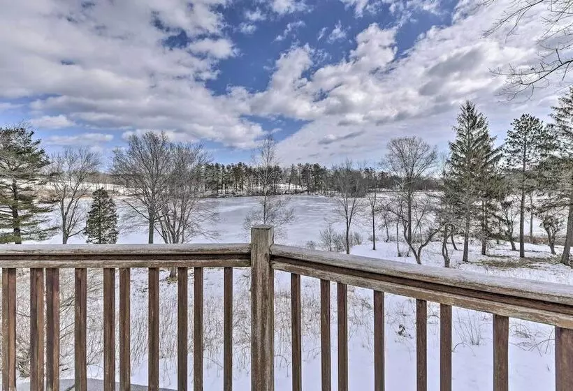 Waterfront Ipswich Escape: 2 Miles To Crane Beach!