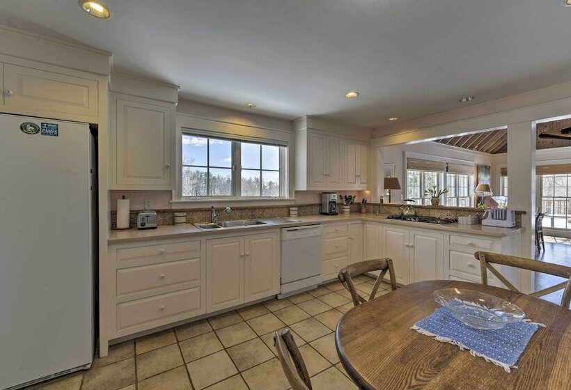 Waterfront Ipswich Escape: 2 Miles To Crane Beach!