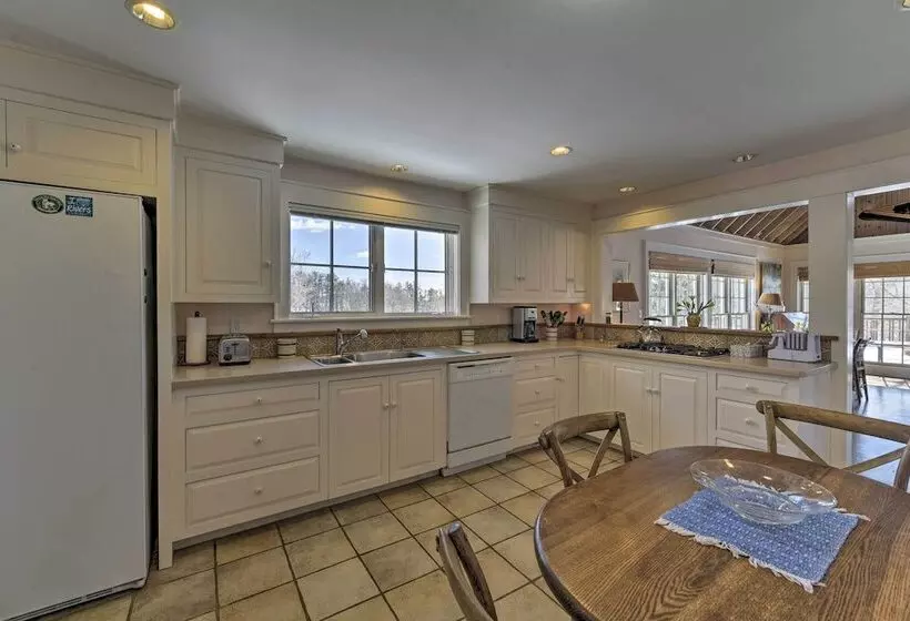 Waterfront Ipswich Escape: 2 Miles To Crane Beach!