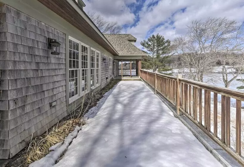 Waterfront Ipswich Escape: 2 Miles To Crane Beach!