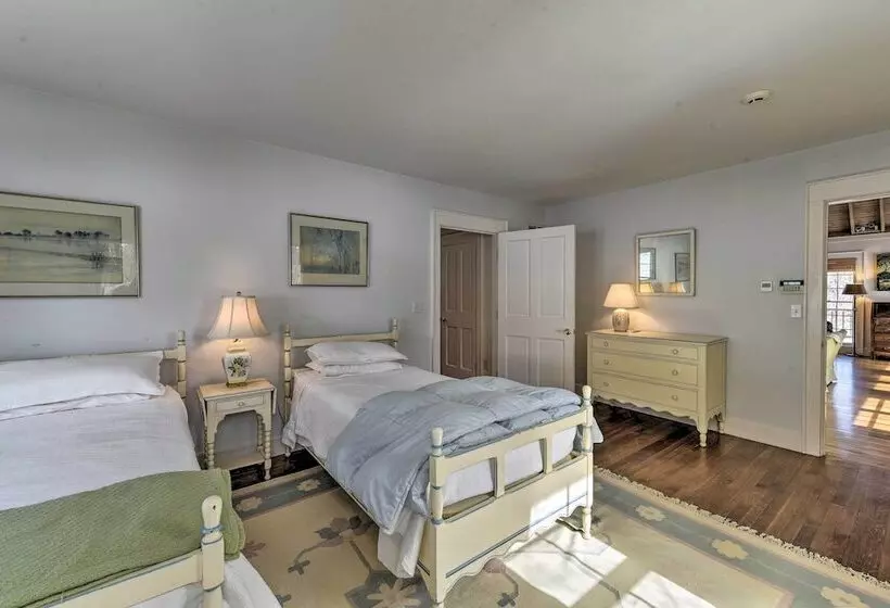 Waterfront Ipswich Escape: 2 Miles To Crane Beach!