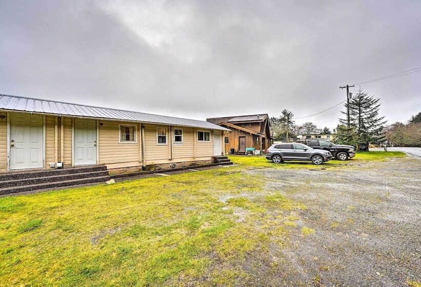 Waterfront Sekiu Escape 9 Mi To Neah Bay!