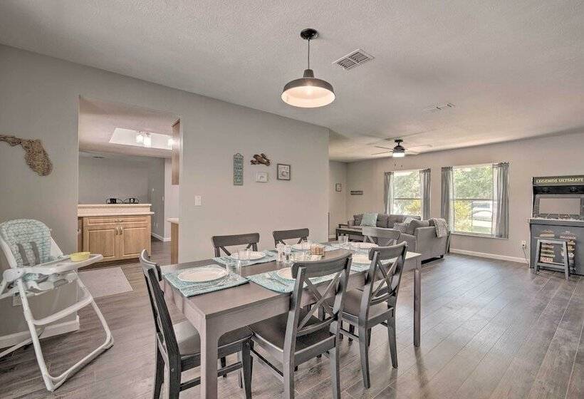 Welcoming Citrus Springs Home W/ Heated Pool