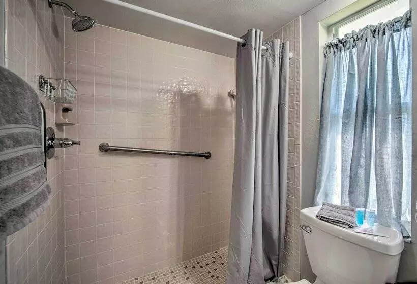 Welcoming Citrus Springs Home W/ Heated Pool