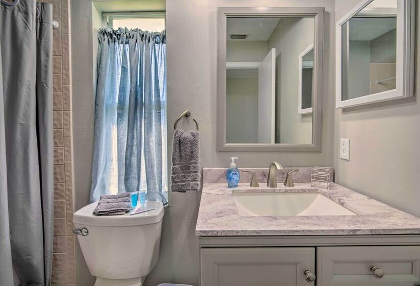 Welcoming Citrus Springs Home W/ Heated Pool