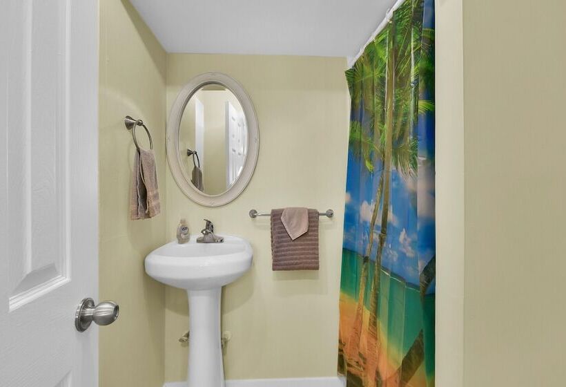 Wraparound Beach View Deck: Jamaica Beach Home