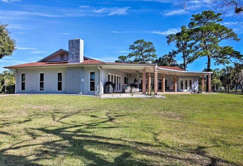 Bayfront Florida Retreat W/ Boat Lift & Fire Pit!
